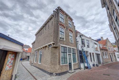 TE HUUR: Ruime, woning centrum Goes