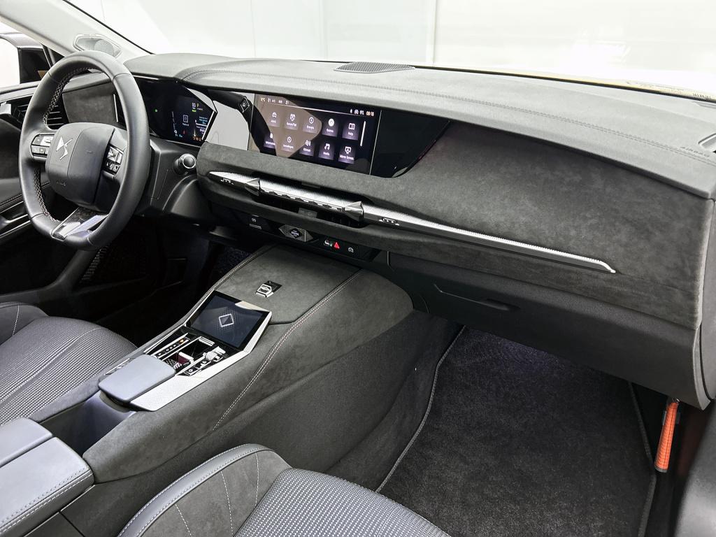 Ds Ds 4 e-tense performance line+ | rijklaar | afn. trekhaak |