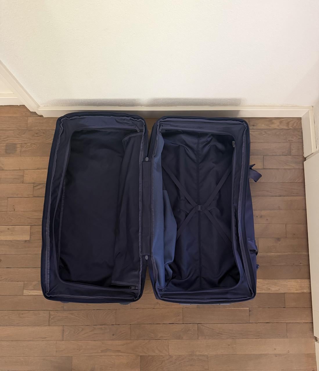 Eastpak TRANVERZ koffer maat L donkerblauw