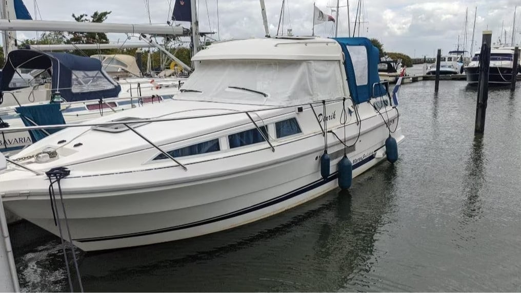 Mooie gezinsmotorboot (Marex 280 Holiday)