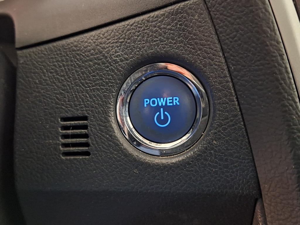 Toyota Auris 1.8 hybrid aspiration|verkocht