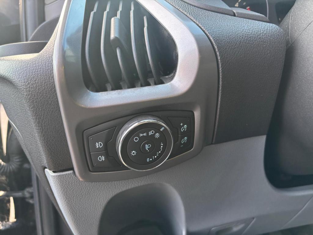 Ford Transit Custom 2.2 tdci l1h1 trend, marge auto