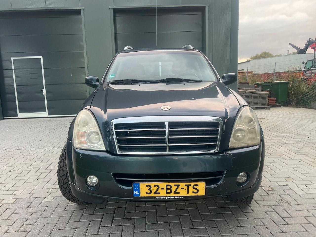 SsangYong Rexton - RX 270 Xdi High Roof 4x4