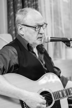 Concert folkband Merrow