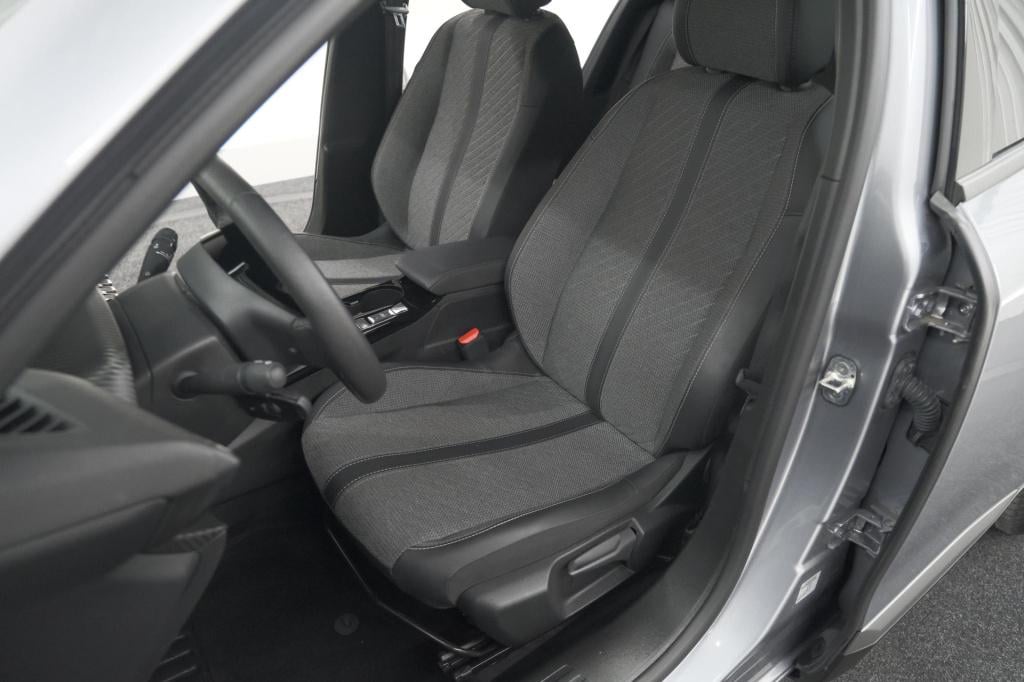 Peugeot 2008 puretech 100 allure | camera | navigatie | parkeersensoren | a