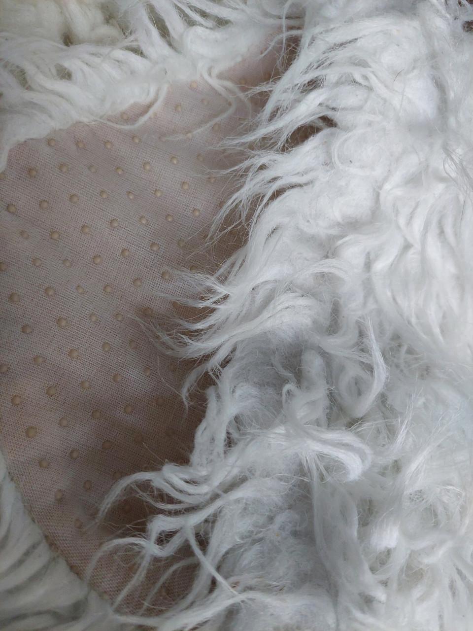 Fluffy/teddy kleed wit