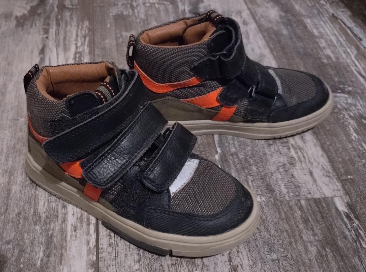 Skibroek, fleece vestje en schoentjes