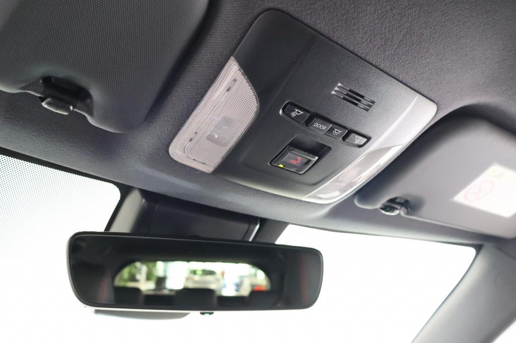 Toyota Corolla Touring Sports 2.0 hybrid business gr-sport
