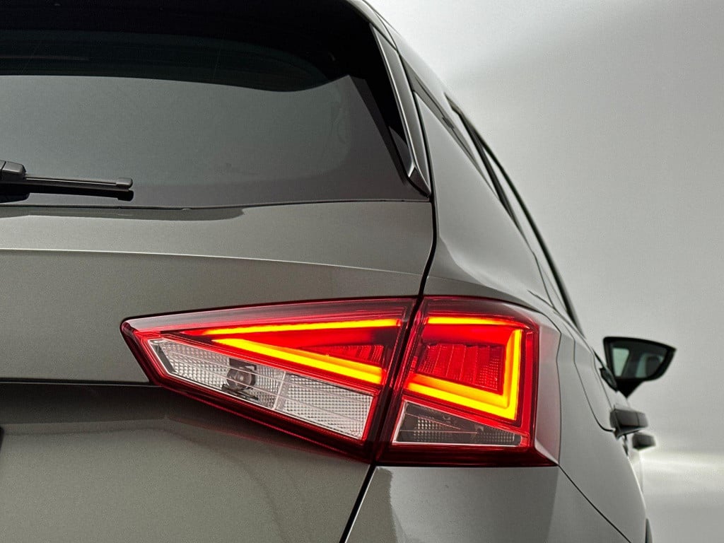 Seat Arona style business connect 1.0 85 kw / 115 pk ecotsi s