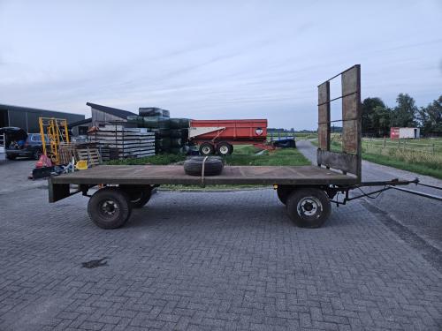 Platte landbouw wagen