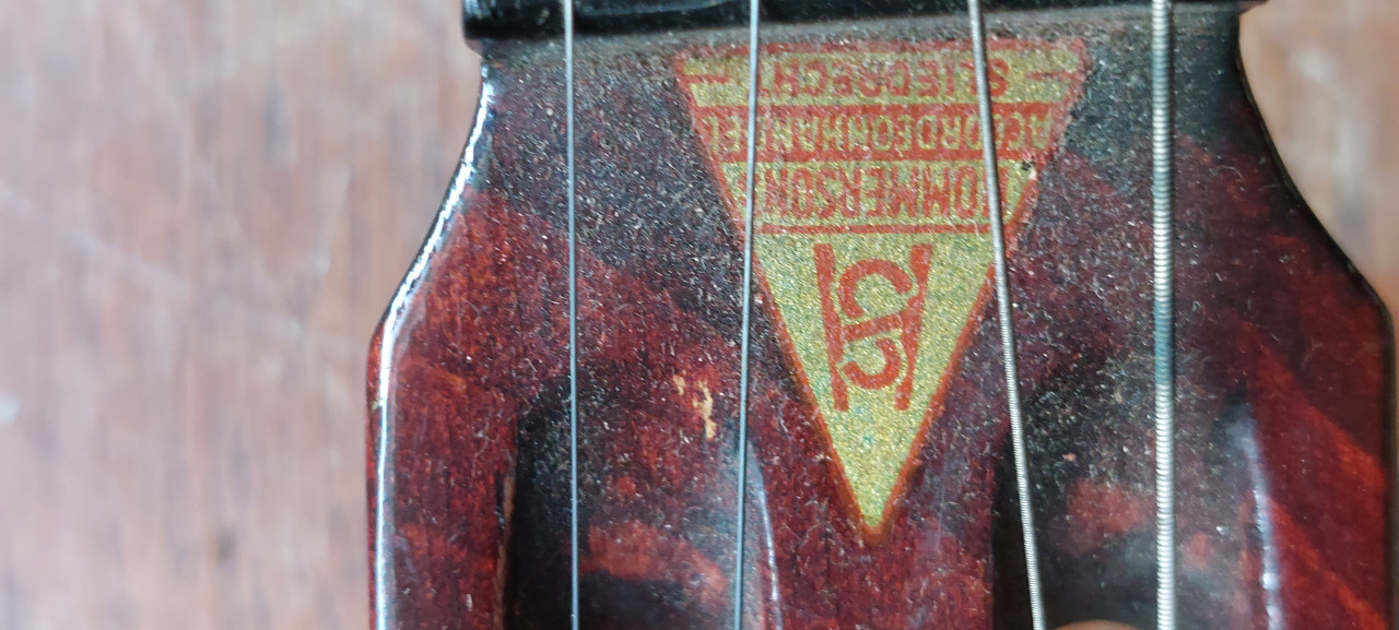 Vintage Tenor Banjo