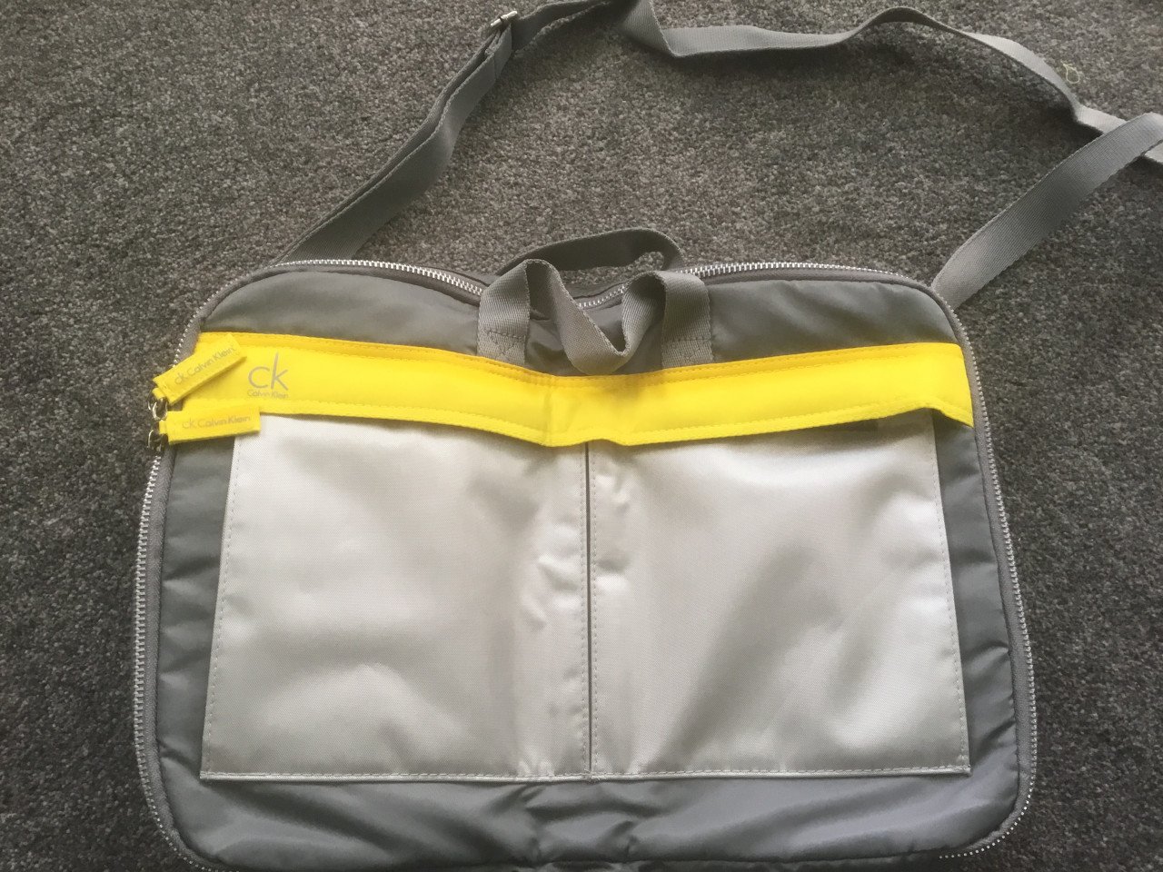 A. Mooie laptop tas van Calvin Klein