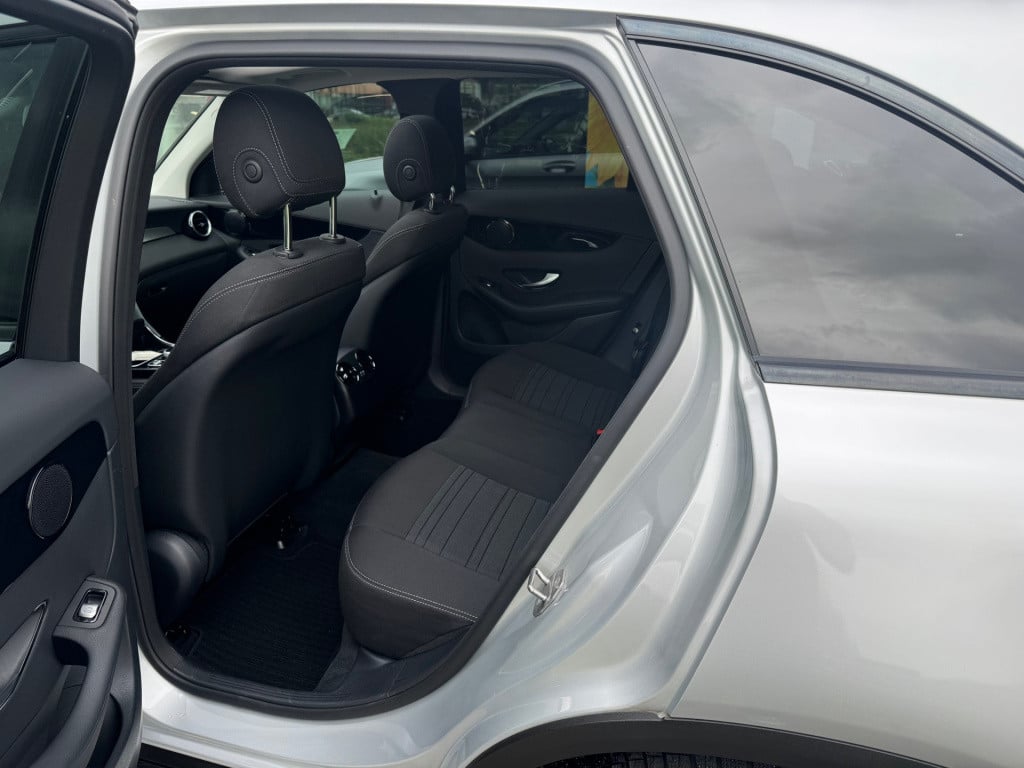 Mercedes-Benz Glc 250 4matic automaat , panorama dak , 51351 km