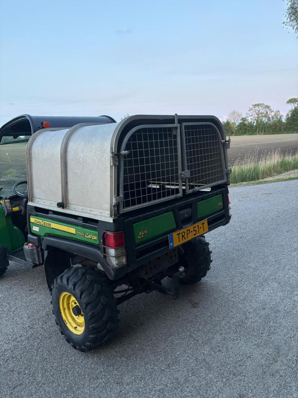 John Deere 855D Gator