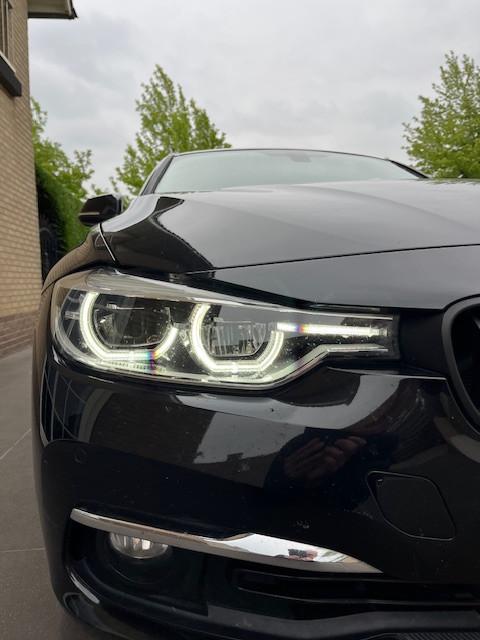 Bmw 320i luxury