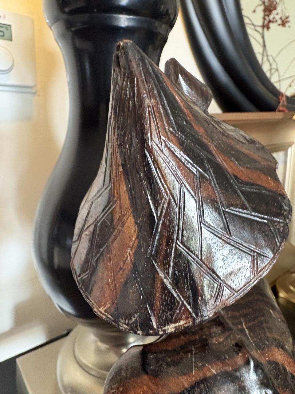 Houten beeldje uit Bali , Indonesie