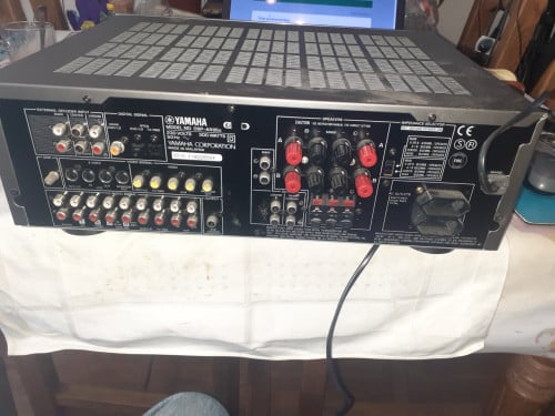 Versterker   YAMAHA type DSP-A595a - 300 Watt