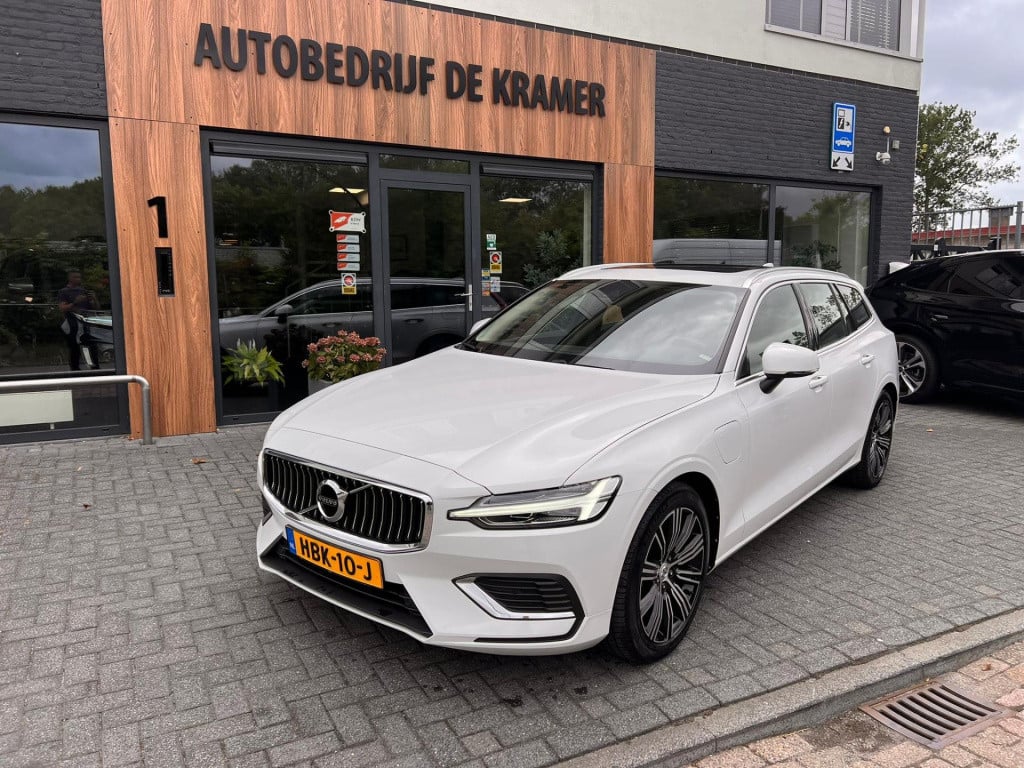 Volvo V60 2.0 t6 recharge awd r-design