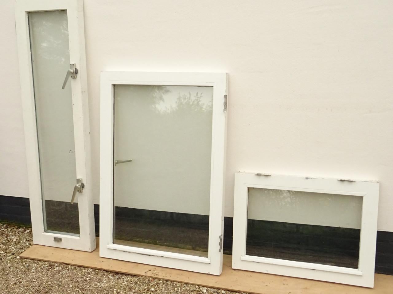 Hardhouten ramen met dubbel glas