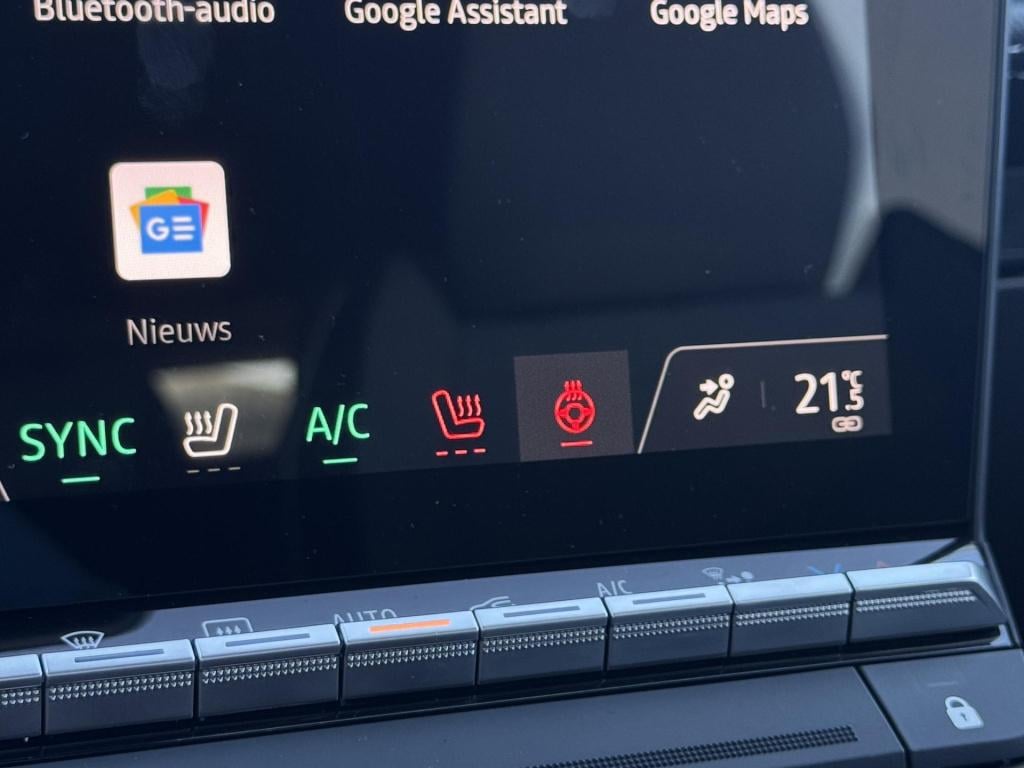 Mitsubishi Eclipse Cross intense+ 87 kwh