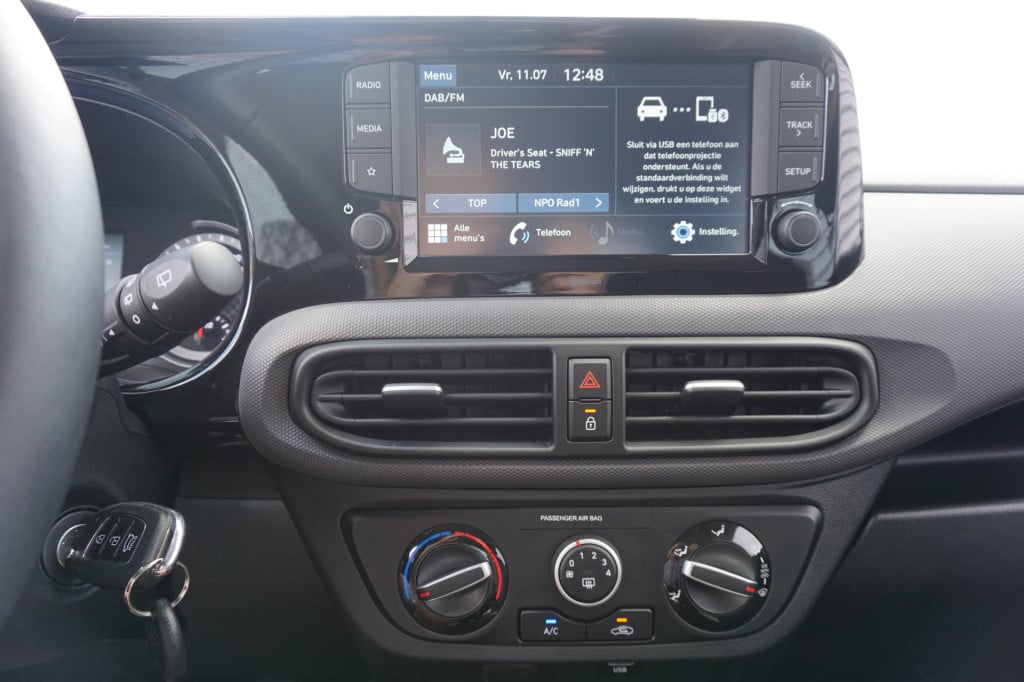 Hyundai I 10 1.0 comfort airco / cruise / carplay / lane ass. / elektr. ram