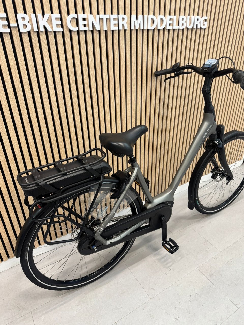 Sparta M8B Bosch Active Line Plus 400Wh 48CM 7443KM