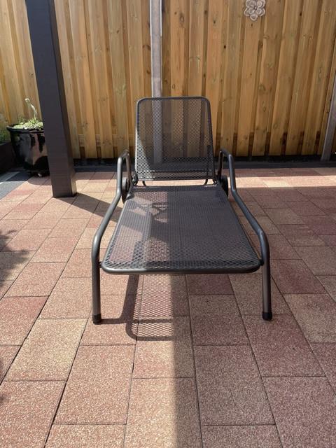 Ligbed draadstaal met kussen