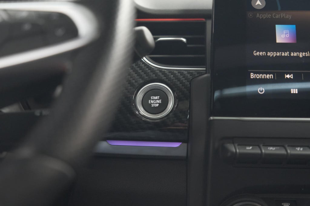 Renault Arkana mild hybrid 140 edc r.s. line | schuif-/ kanteldak | camera 