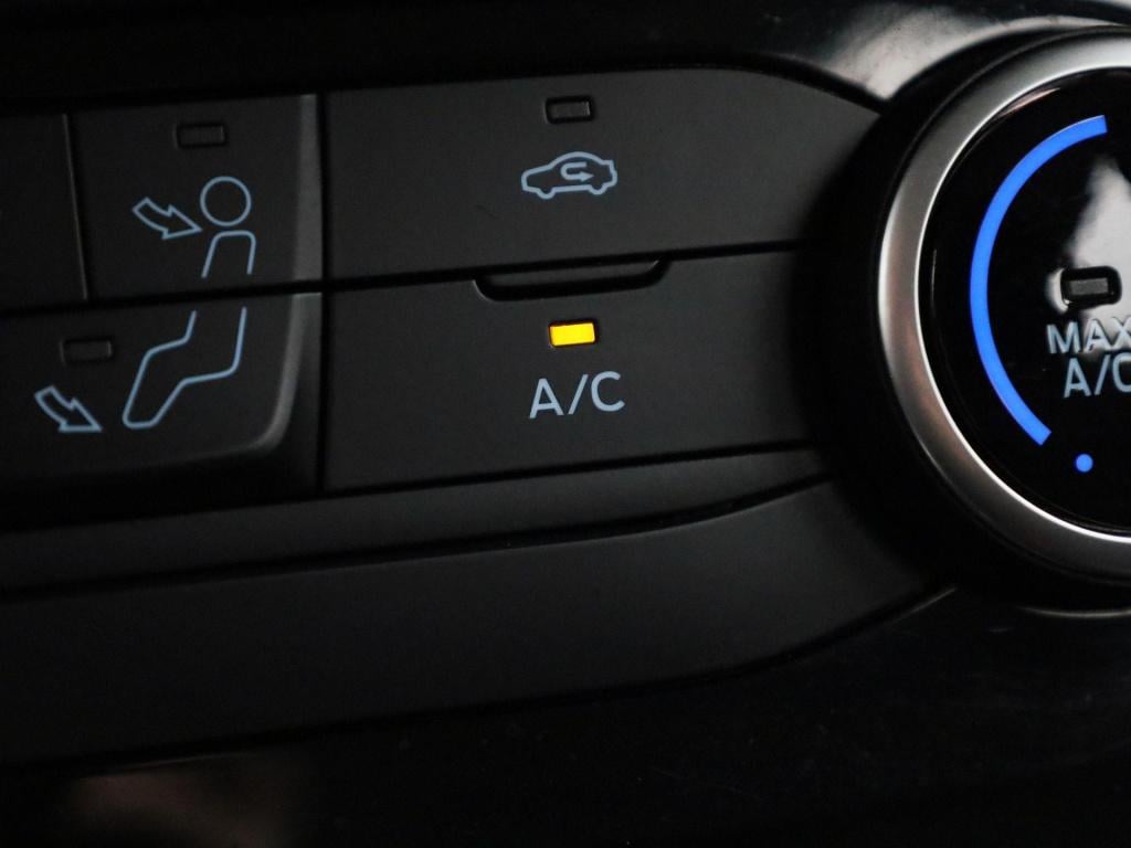 Ford Puma 1.0 ecoboost hybrid titanium | automaat | lmv | trekhaak | naviga