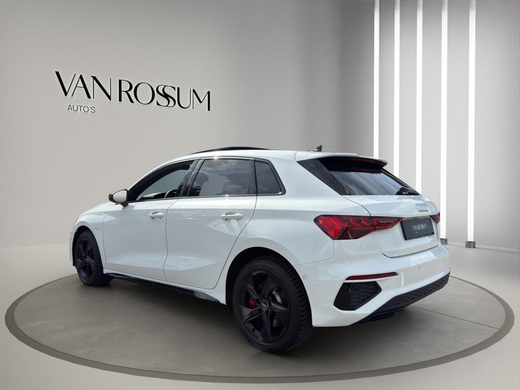 Audi A3 sportback 45 tfsi e s-line pano b&o matrix carplay
