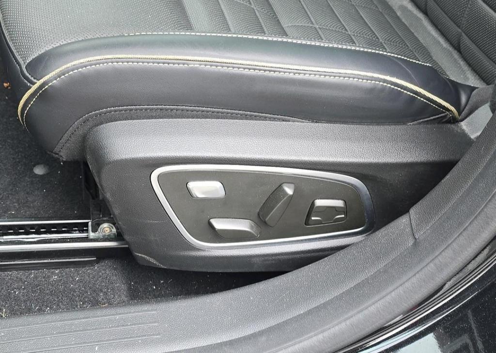 Renault Austral 1.2 e-tech full hybrid 200 iconic - matrix led - 4control -