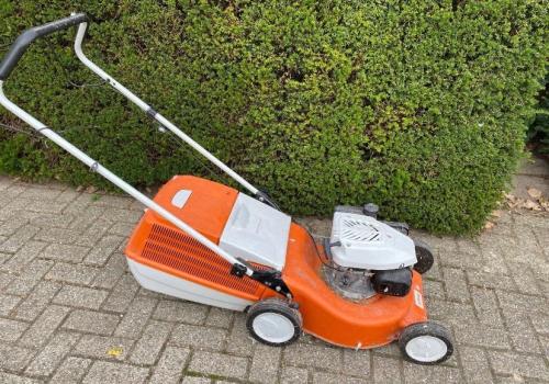Stihl benzine grasmaaier