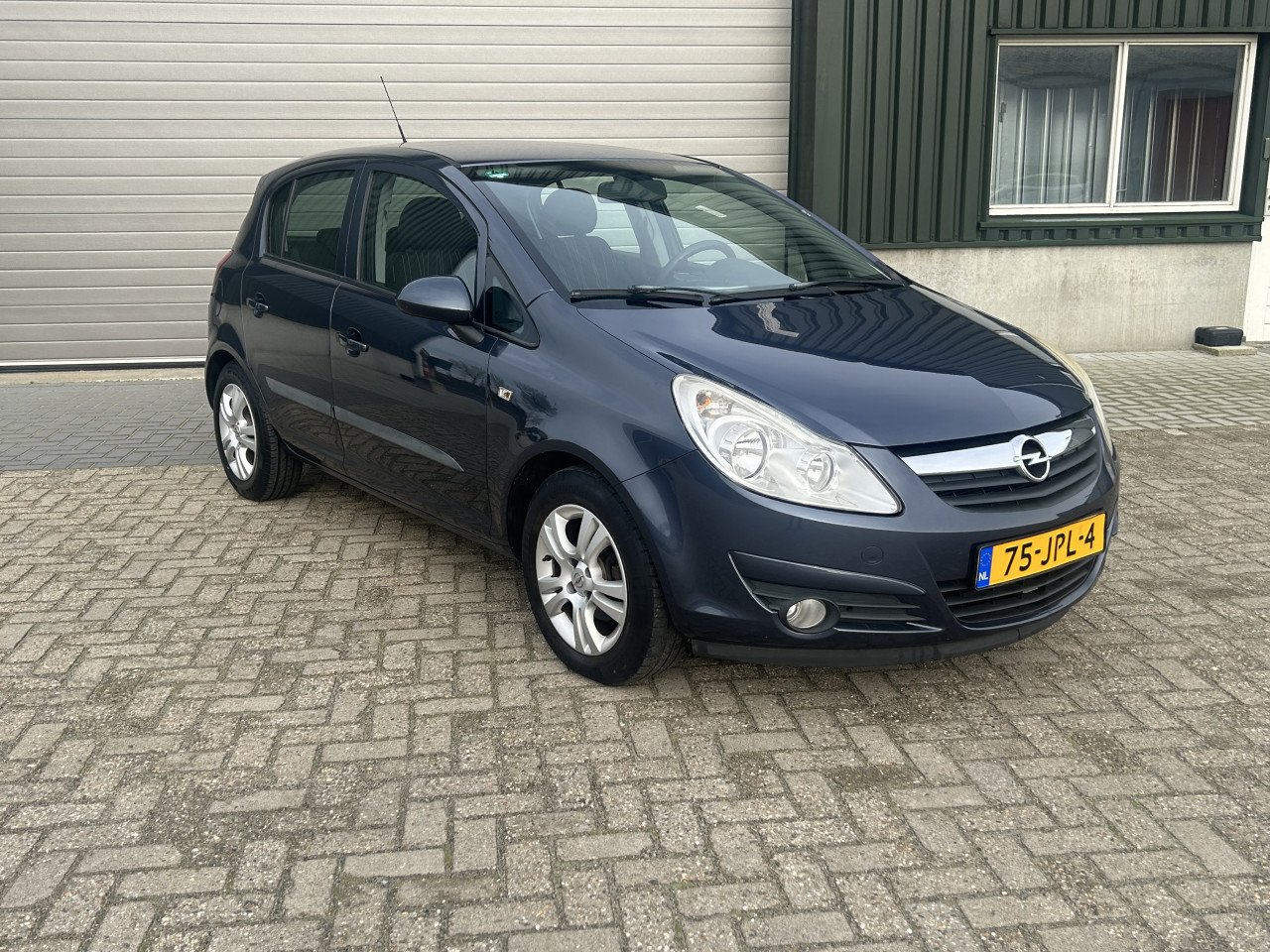 Opel Corsa 1.4.    BJ 2009.