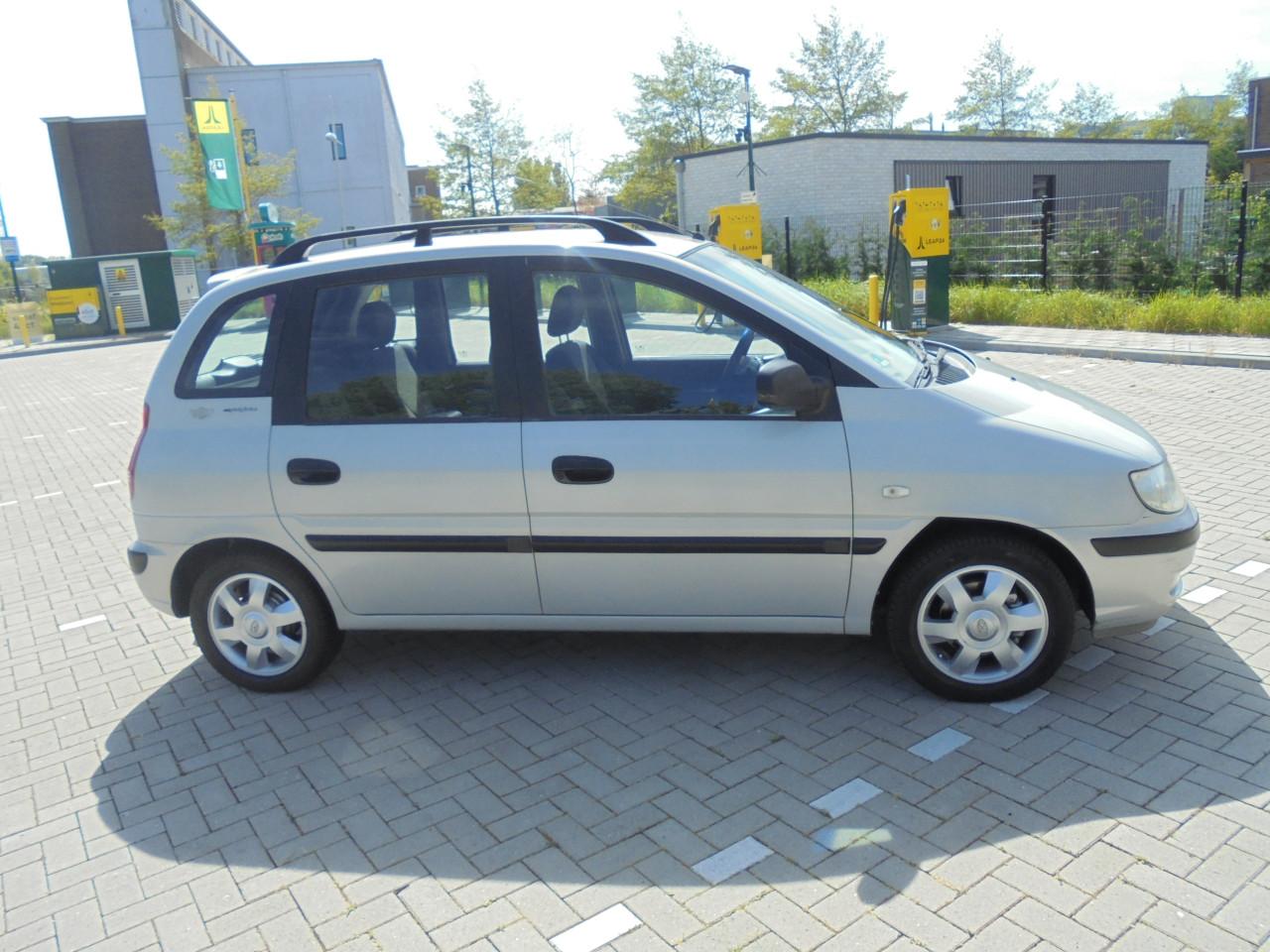 Matrix 1.6 Silver Edition mooie kilometerstand 138.426 Km N.A.P nette staat