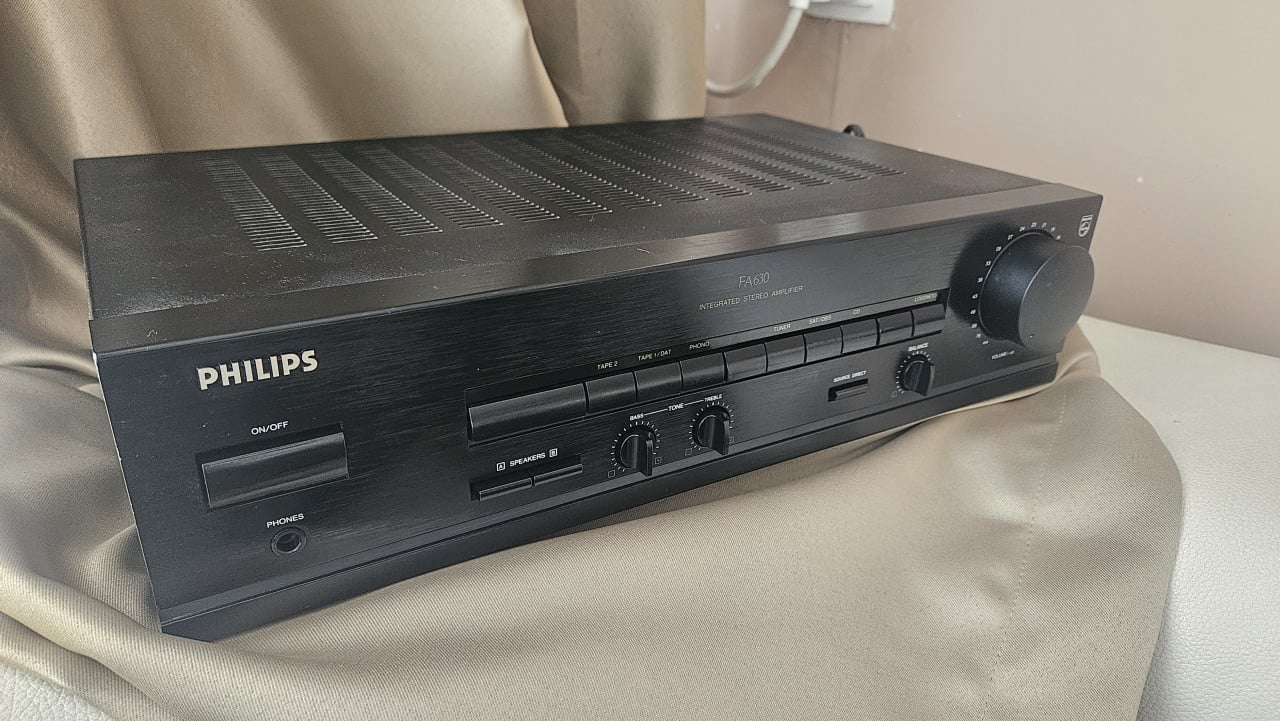 Philips FA630 geïntegreerde stereo versterker – werkend