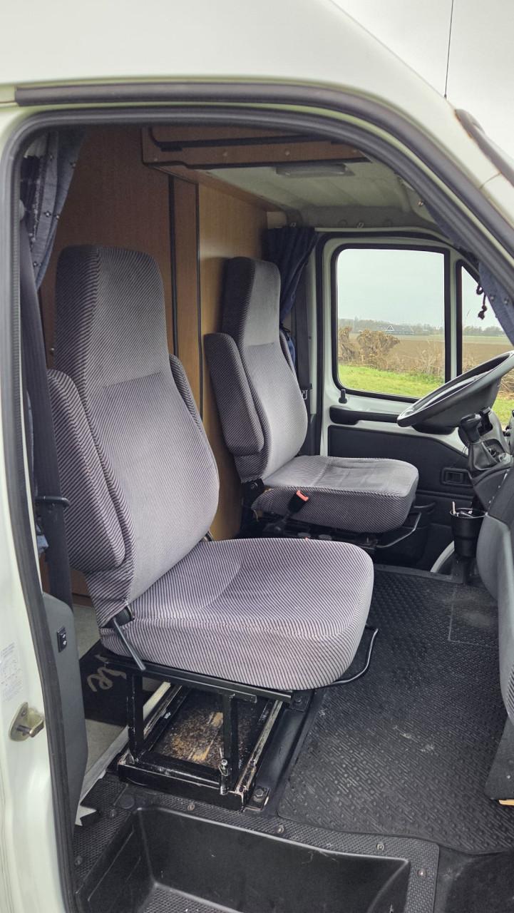 Peugeot Boxer buscamper 5.4m