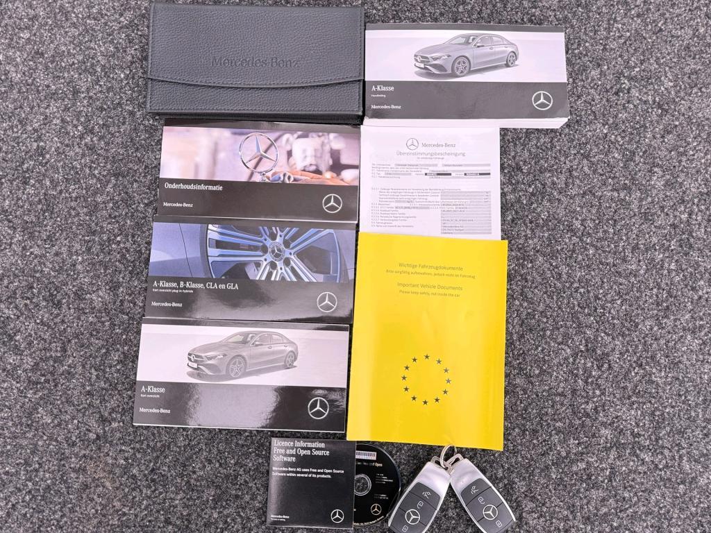 Mercedes-Benz A-Klasse 250 e business solution amg | panoramadak | trekhaak