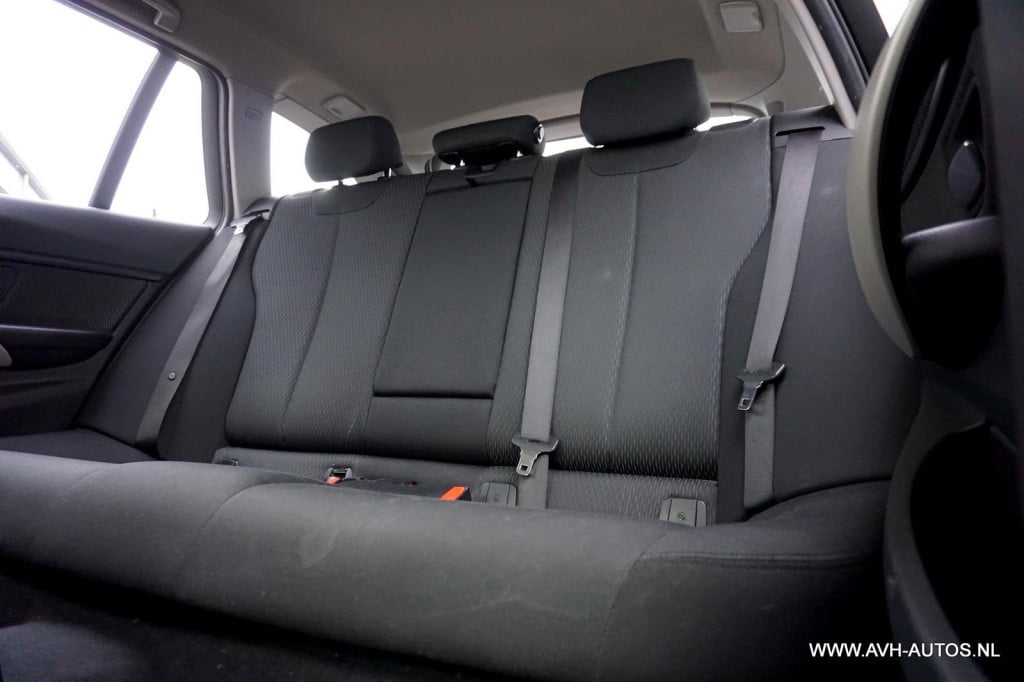 BMW 3-serie touring 320d ede corporate lease executive