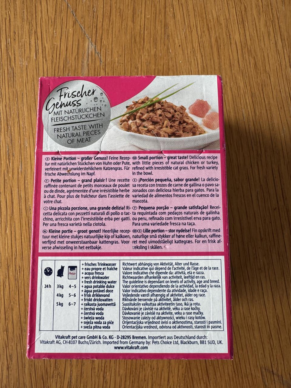 Kattenvoer voor een kitten. Gratis af te halen voor een pakje kerstkransjes