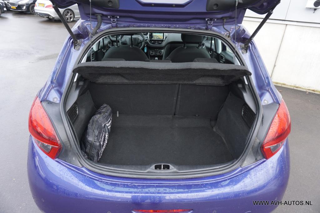 Peugeot 208 1.2 puretech blue lion
