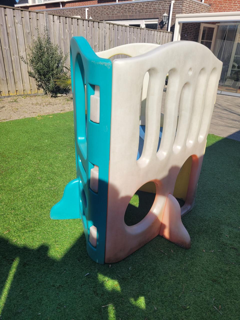 Speelhuisje little tikes