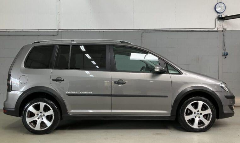 Volkswagen Cross Touran 1.4 TSi DSG Automaat