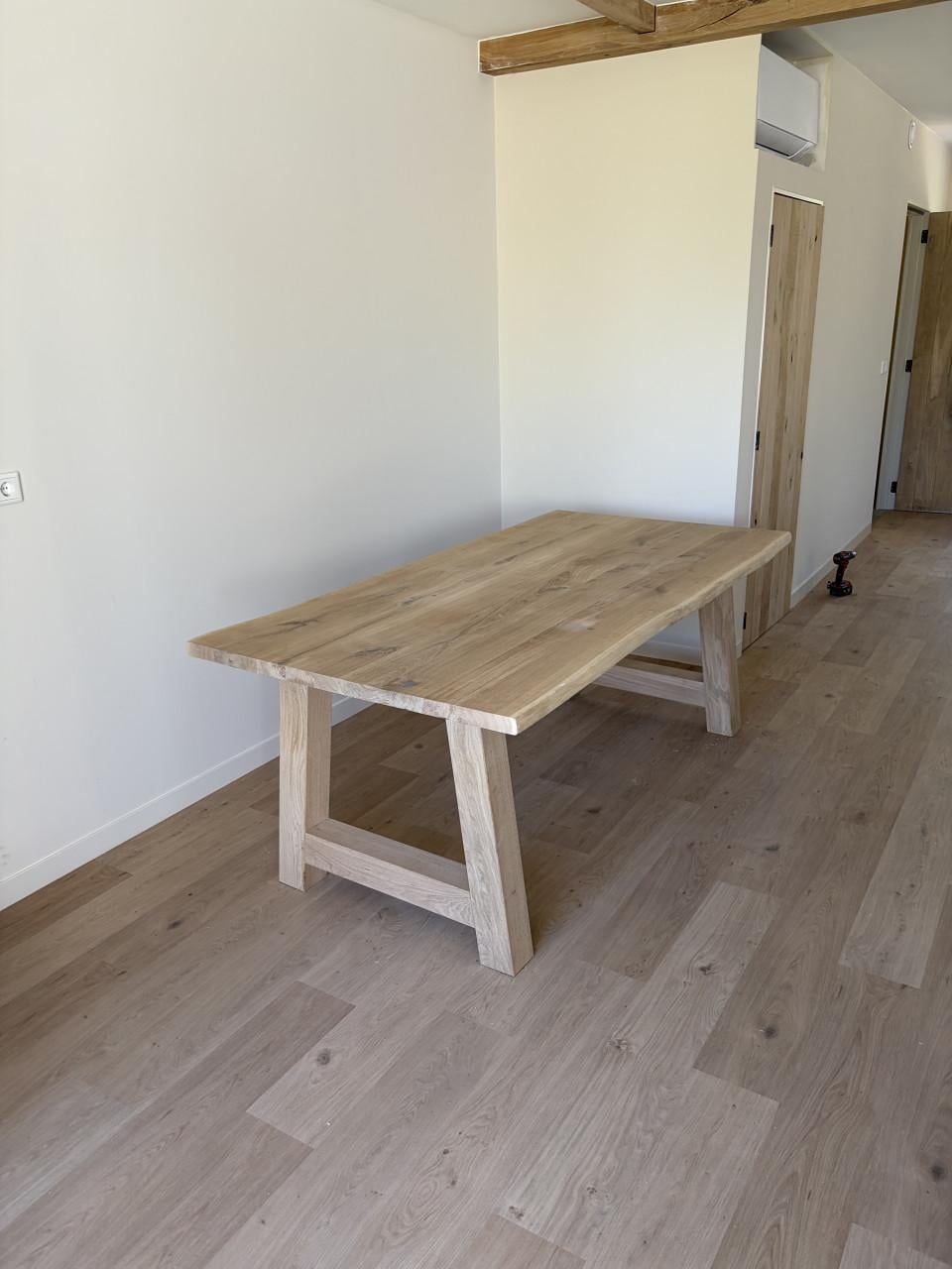 Massief eiken tafels te koop
