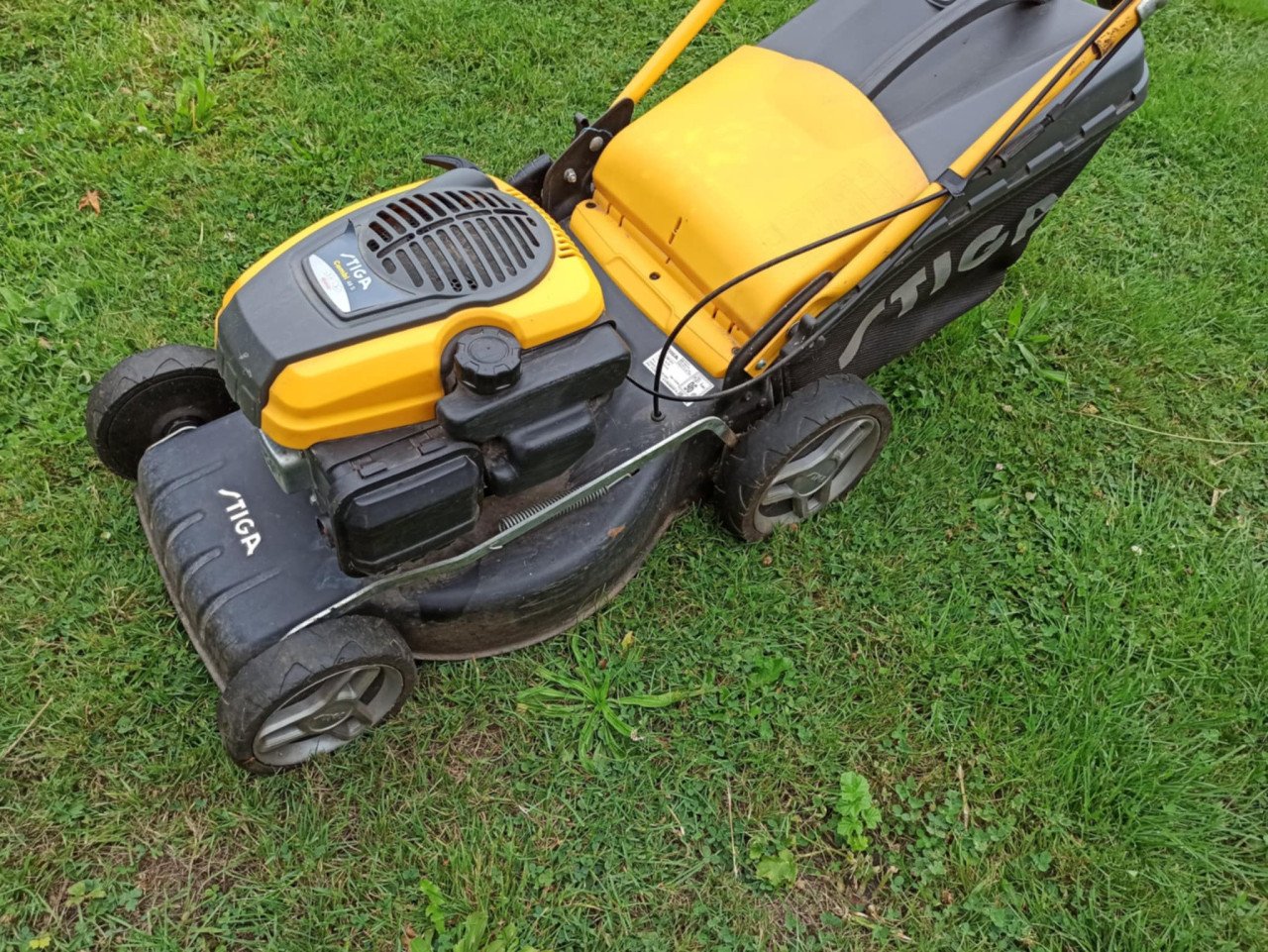 Stiga combi 48s Benzine grasmaaier