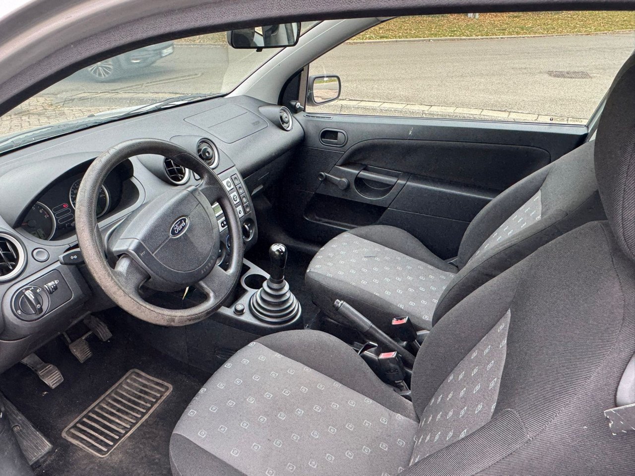 Ford fiesta bj 2005 1000 euro