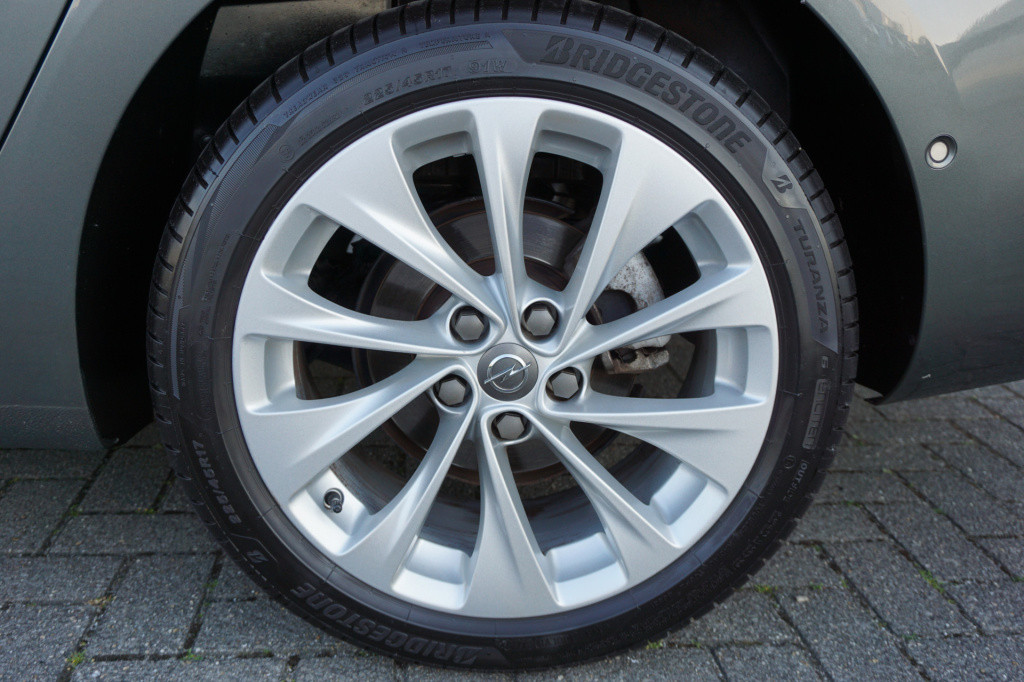 Opel Astra sports tourer 1.4 innovation climate / navi / stoelverw. / cruis