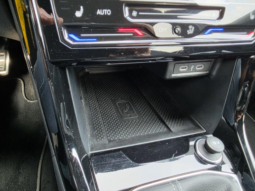 Volkswagen T-cross 1.5 tsi r-line | led | navi | camera | acc | stoelverwar
