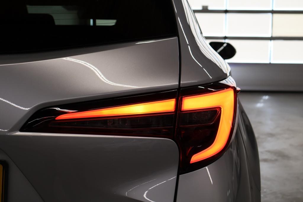 Toyota Corolla Touring Sports hybrid 140 dynamic