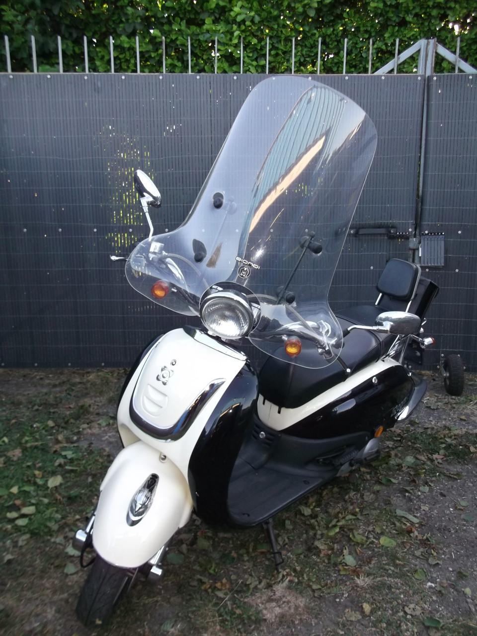 Retro scooter