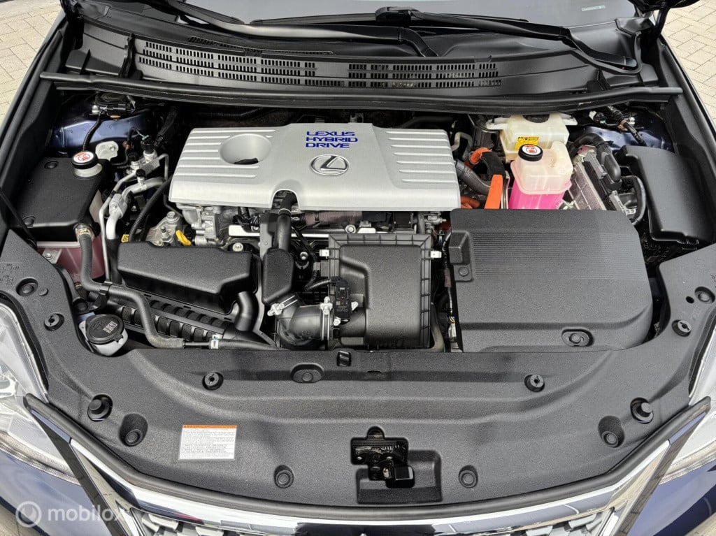 Lexus Ct 200h luxury line